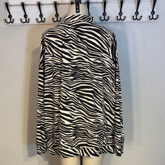 Active Zone Zebra Pattern Bomber Jacket NWT Size 3X - Picture 4 of 9